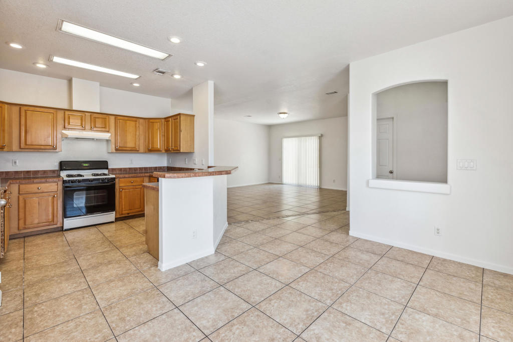 13805 Hidalgo Street Property Photo 12