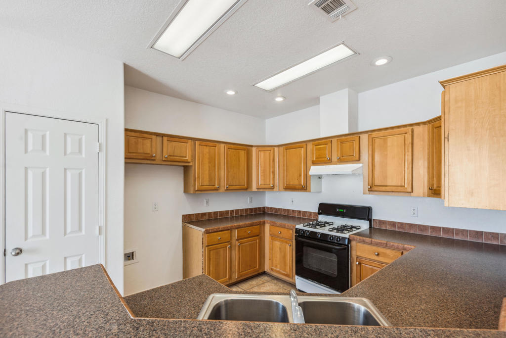 13805 Hidalgo Street Property Photo 15