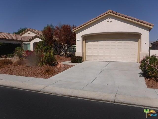 78648 Iron Bark Drive Property Photo 1