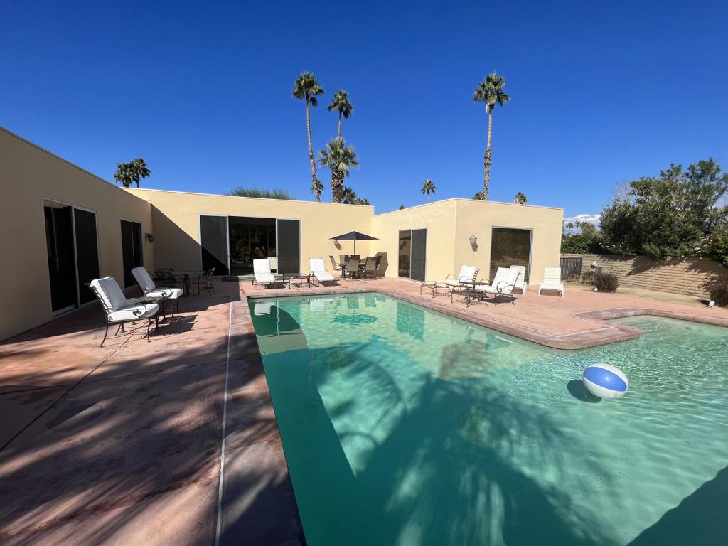 39080 Kilimanjaro Court Property Photo 1