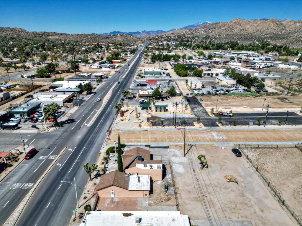 55792 29 Palms Highway Property Photo 7