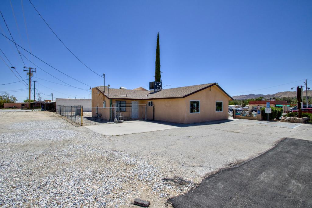 55792 29 Palms Highway Property Photo 31