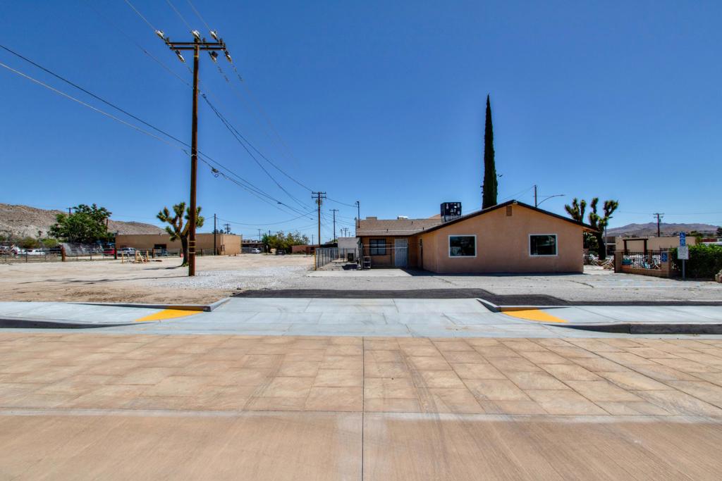 55792 29 Palms Highway Property Photo 32