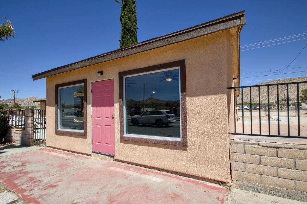 55792 29 Palms Highway Property Photo 39