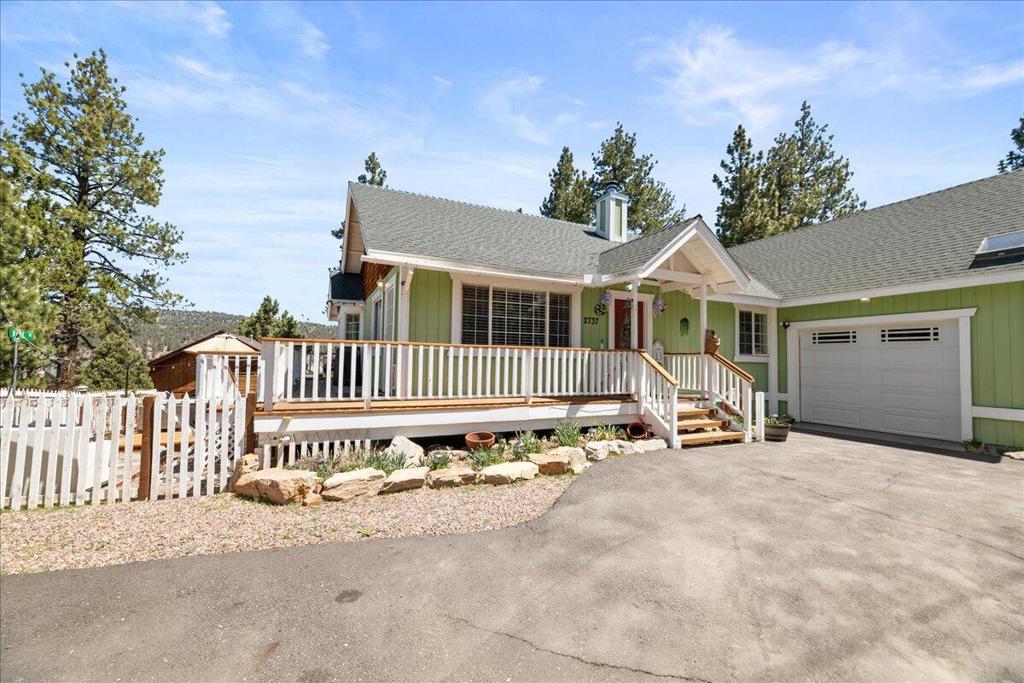 2737 Cedar Lane