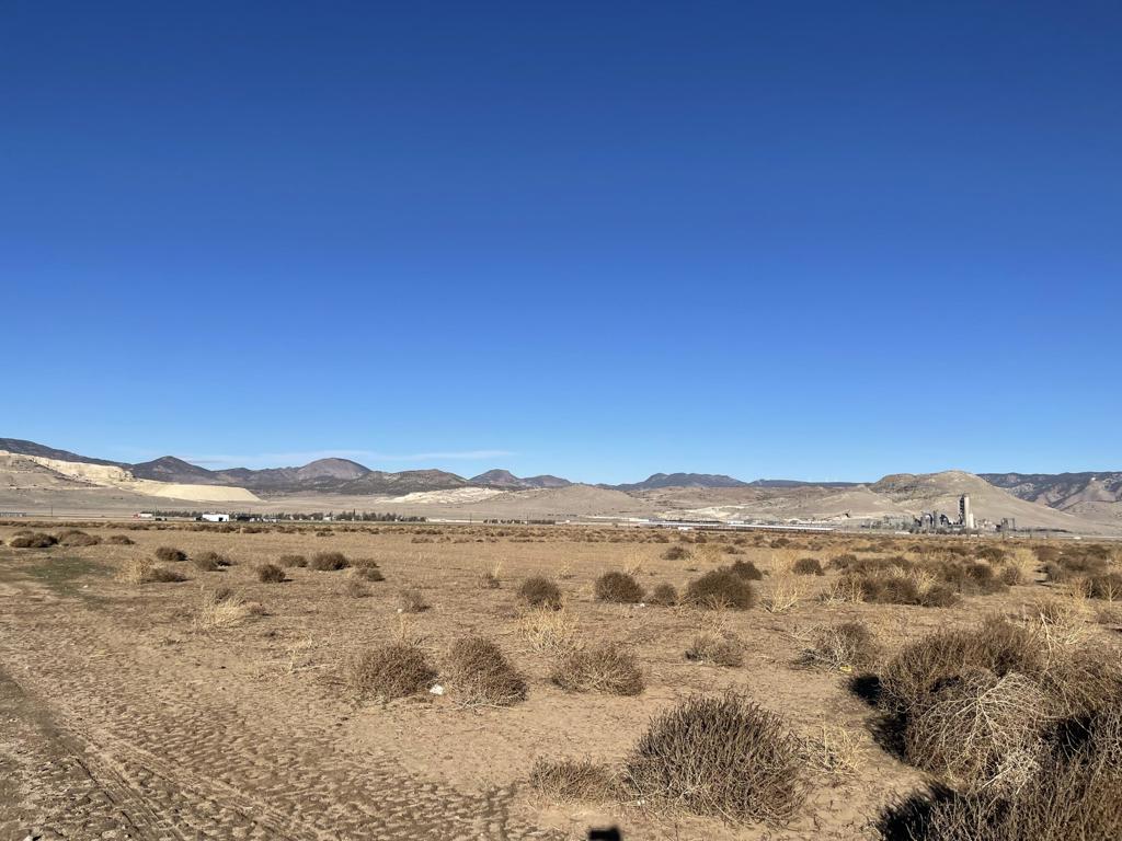 20028 Tehachapi Willow Springs Road Property Photo 19