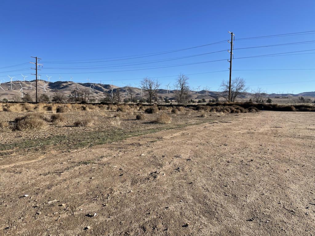 20028 Tehachapi Willow Springs Road Property Photo 21