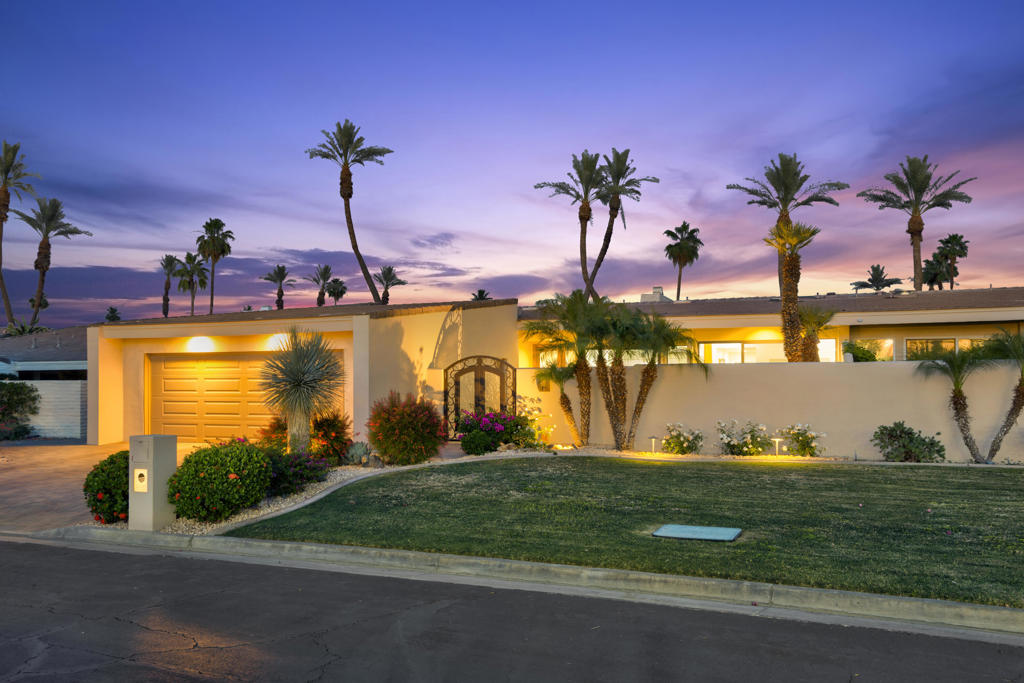 44970 Desert Horizons Drive Property Photo 1
