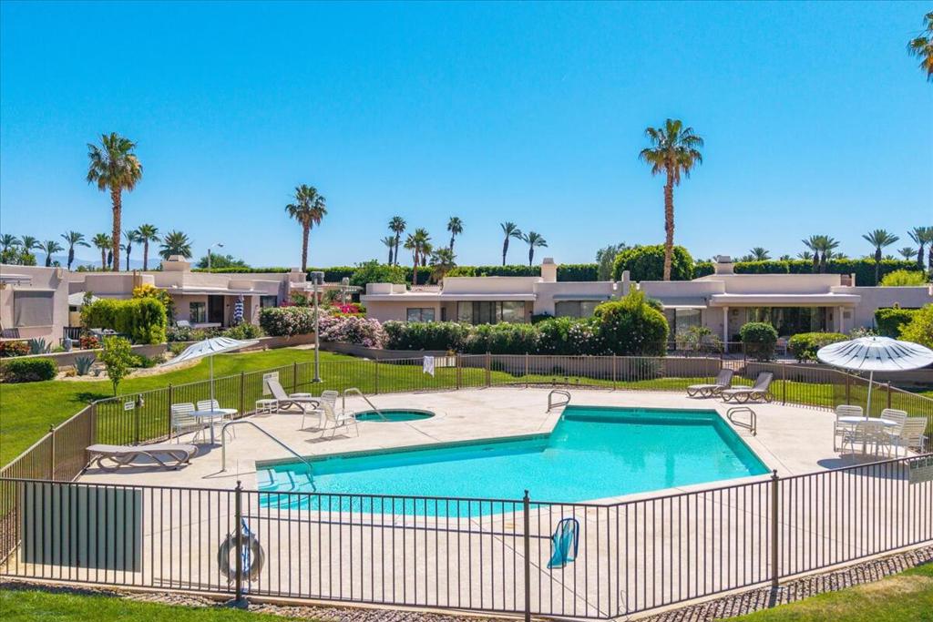 48110 Cll Seranas Property Photo 38
