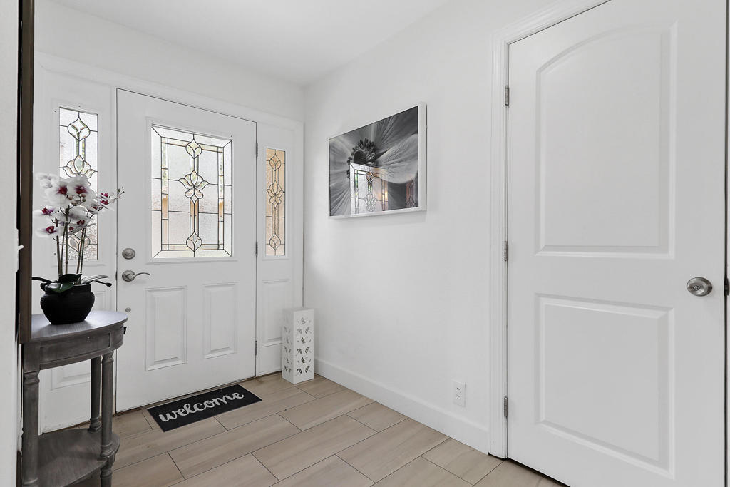5 Majorca Drive Property Photo 5