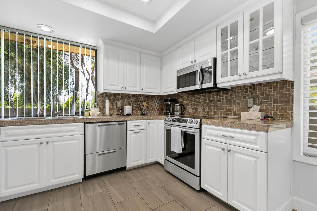 5 Majorca Drive Property Photo 8
