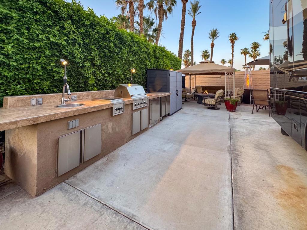 219130837DA Property Photo 1