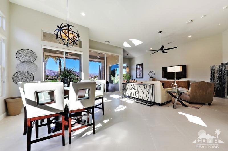 51341 Via Sorrento Property Photo 12