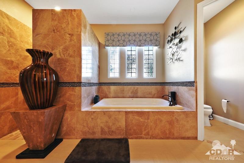 51341 Via Sorrento Property Photo 22