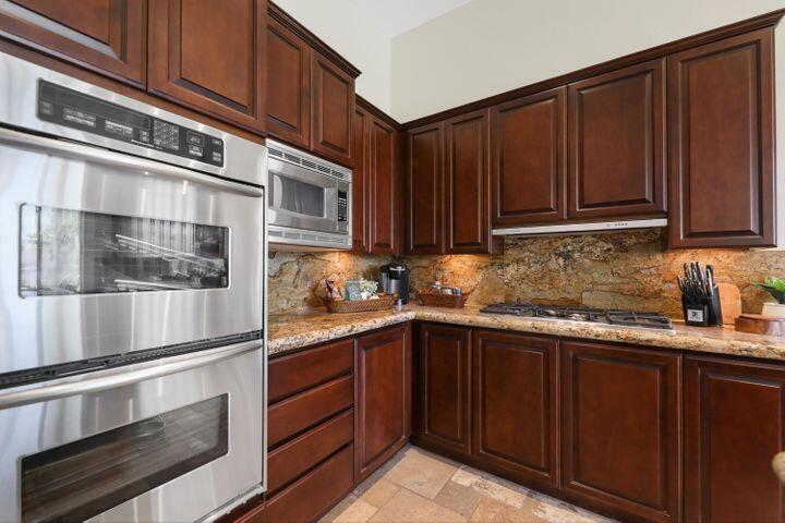 80165 Via Valerosa Property Photo 13