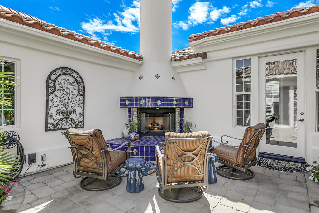 51173 Marbella Court Property Photo 2