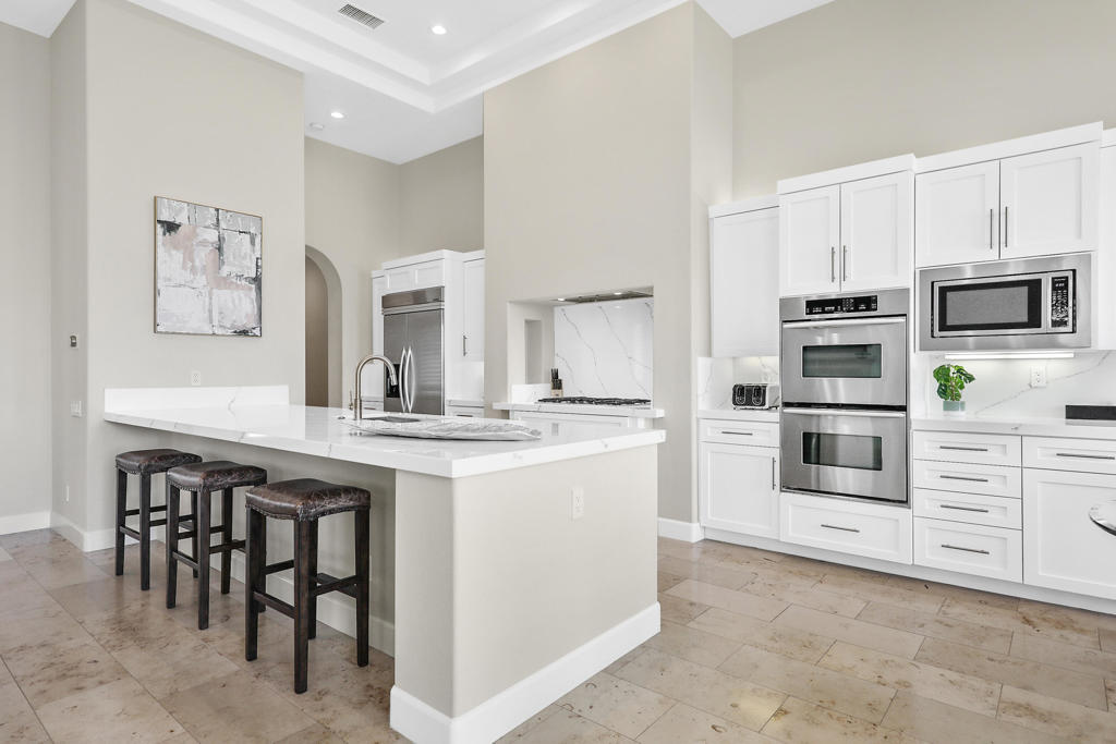 58400 Aracena Property Photo 12