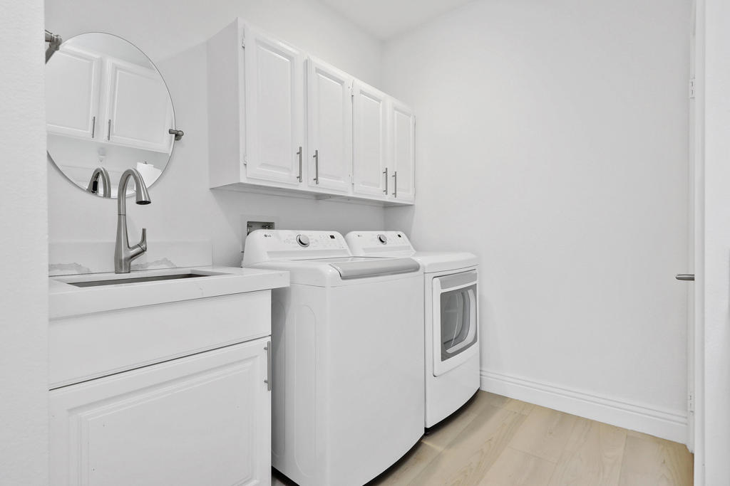 48721 Santa Ursula Street Property Photo 14