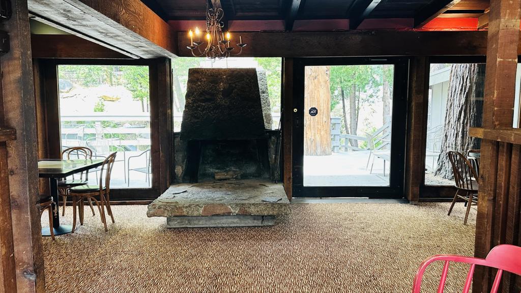 54905 North Circle Drive Property Photo 4