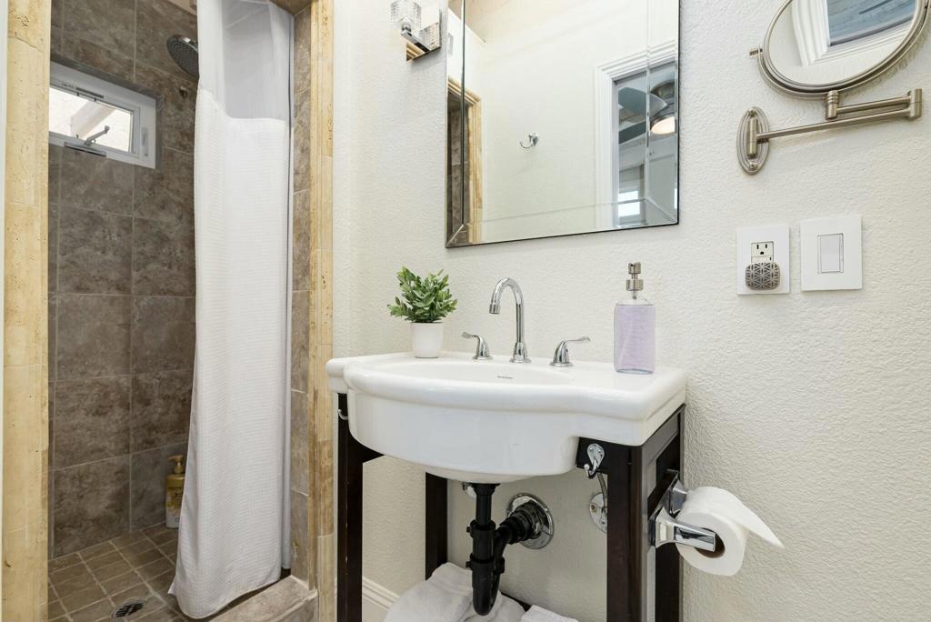 38 Mission Court Property Photo 60