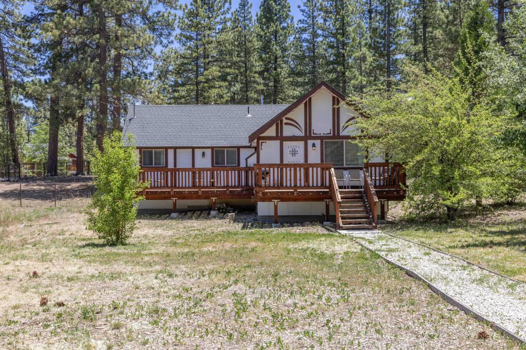 39978 Hillcrest Drive Property Photo 1