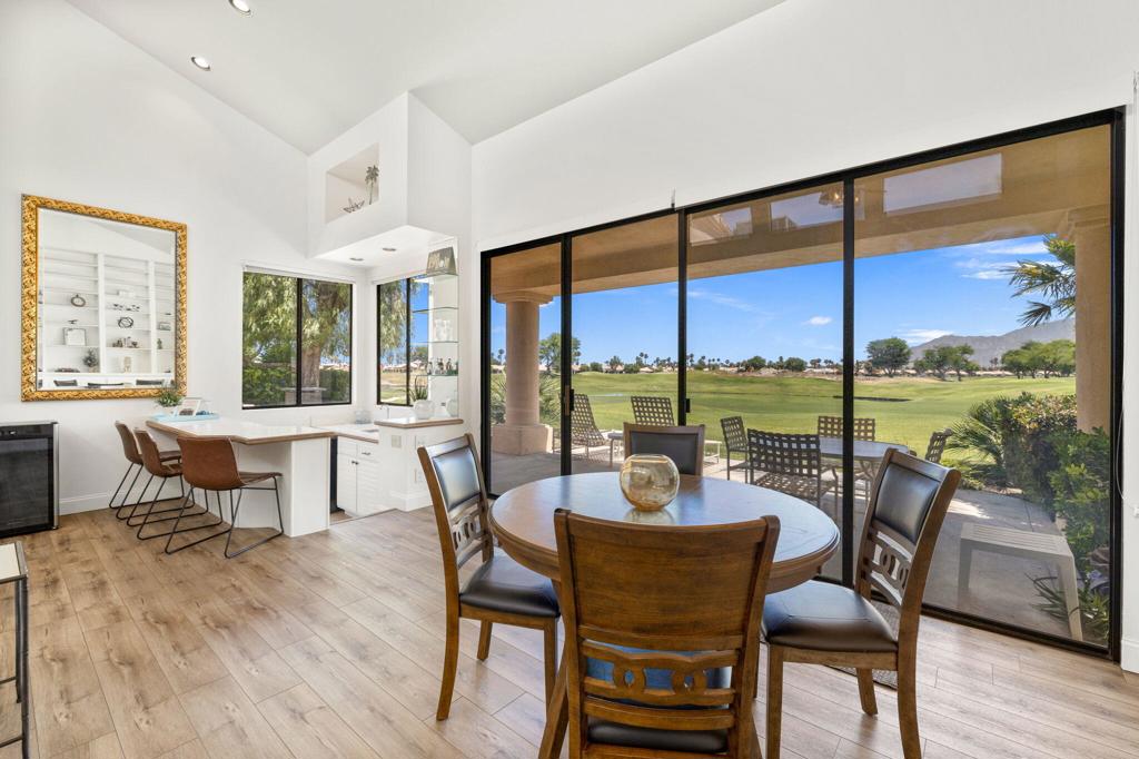 54612 Inverness Way Property Photo 8