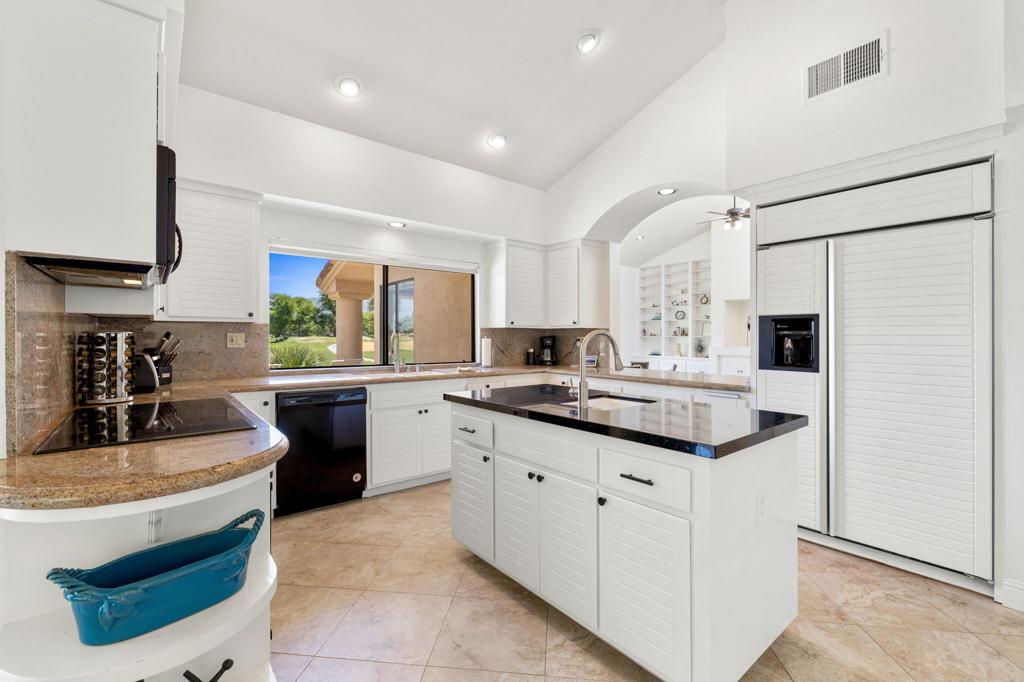 54612 Inverness Way Property Photo 14