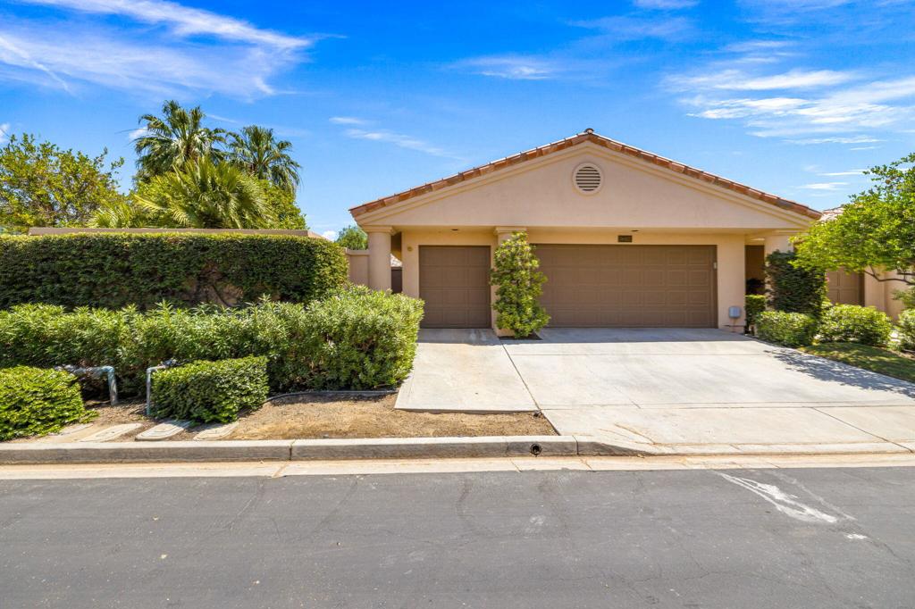 54612 Inverness Way Property Photo 57
