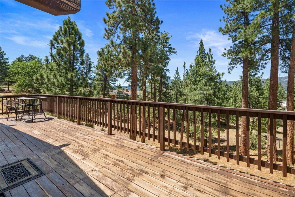 819 Cameron Drive Property Photo 14