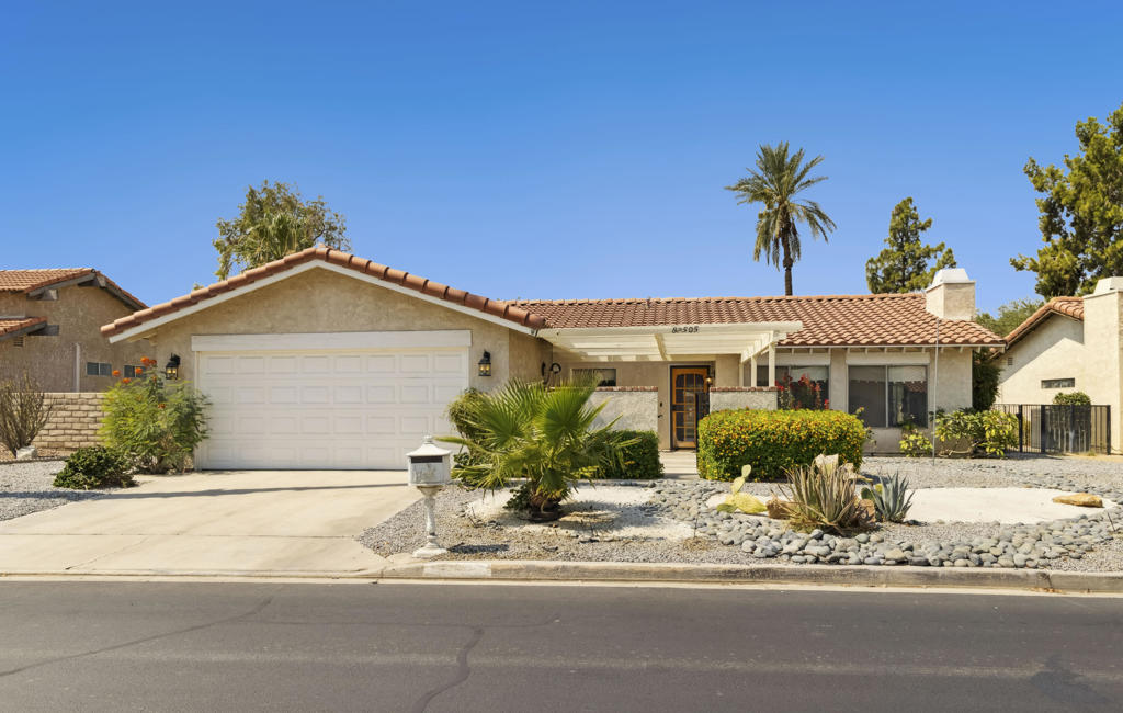 82505 Doolittle Drive Property Photo 1