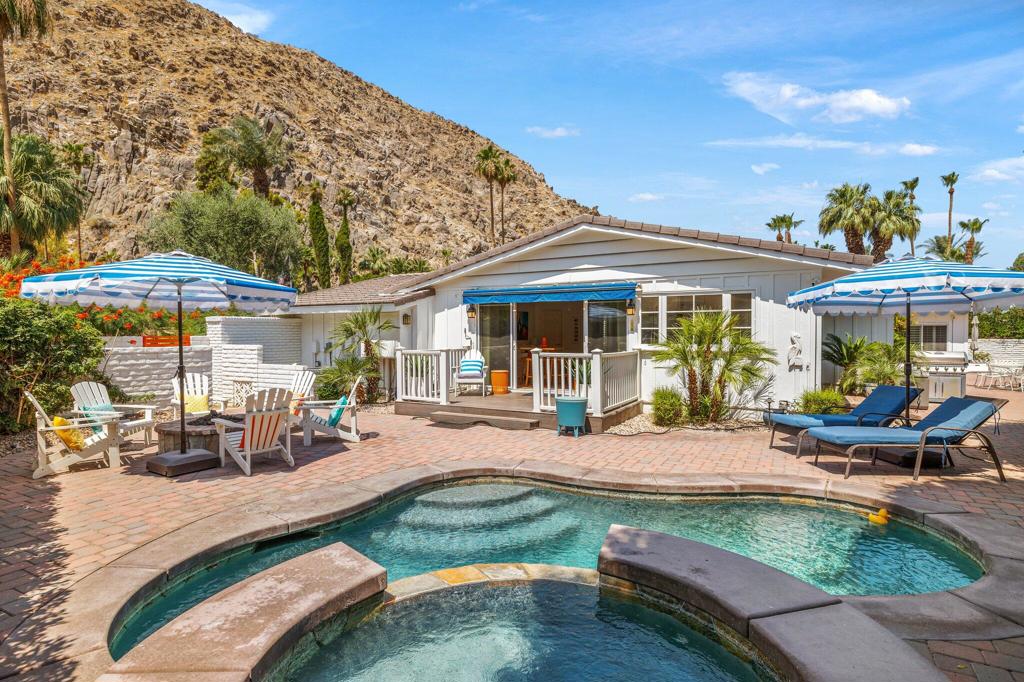 77056 Desi Drive Property Photo 1