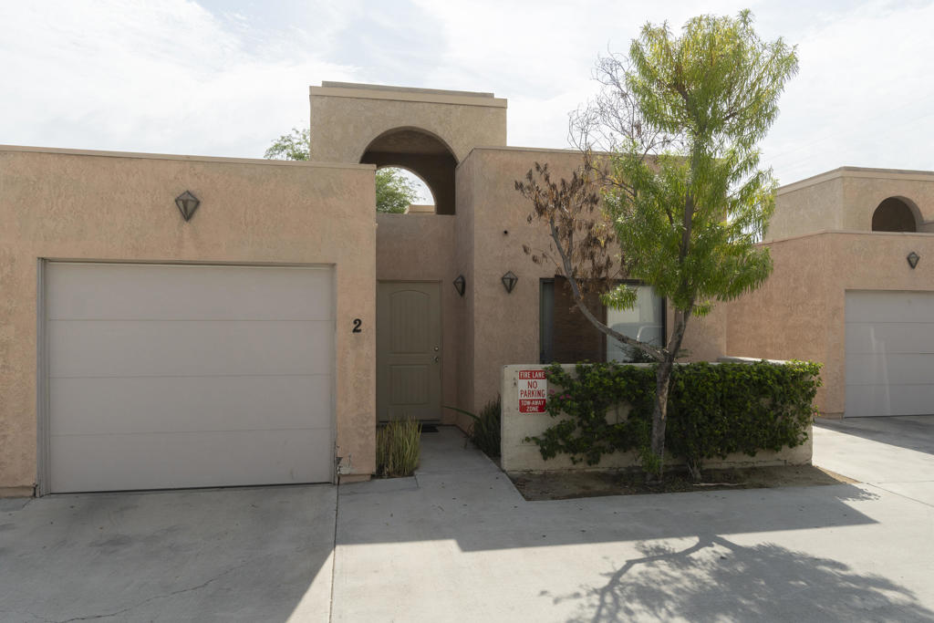 73625 65 Fred Waring Drive Property Photo 2