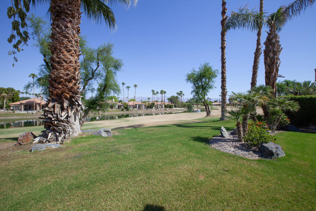 48200 Via Solana Property Photo 4