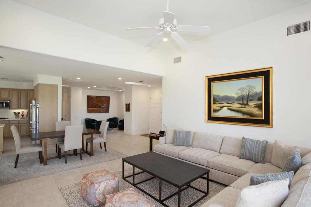 48200 Via Solana Property Photo 6