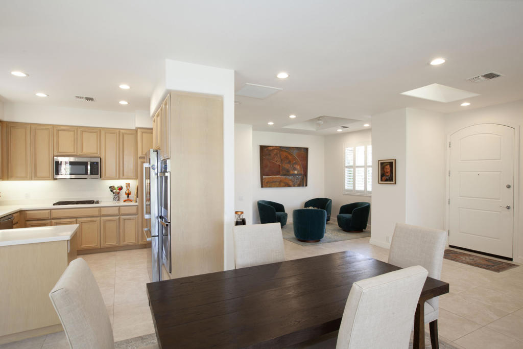 48200 Via Solana Property Photo 8