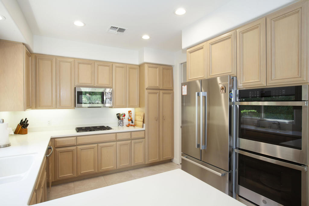 48200 Via Solana Property Photo 9