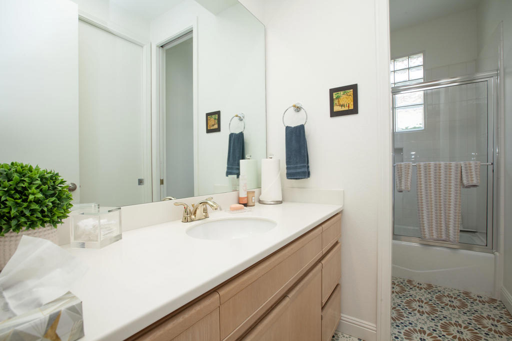 48200 Via Solana Property Photo 13