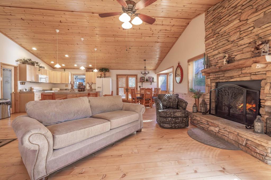 1239 E Alpinview Drive Property Photo 16