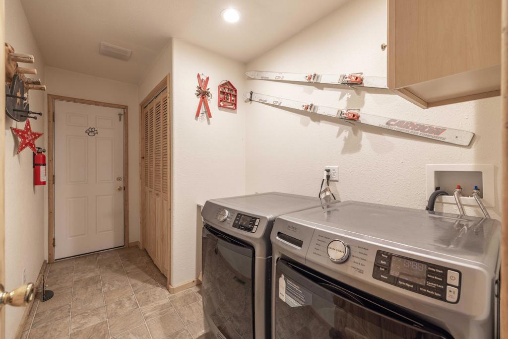 1239 E Alpinview Drive Property Photo 40