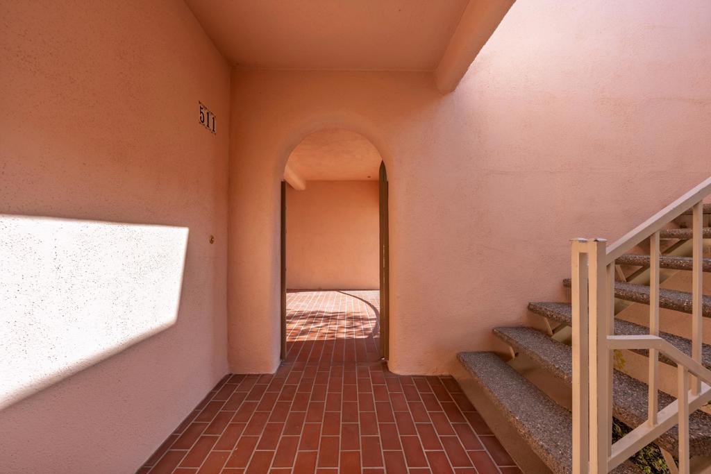 500 E Amado Road 511 Property Photo 4