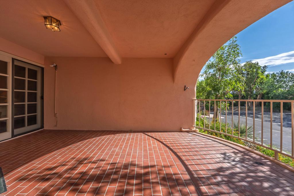 500 E Amado Road 511 Property Photo 6