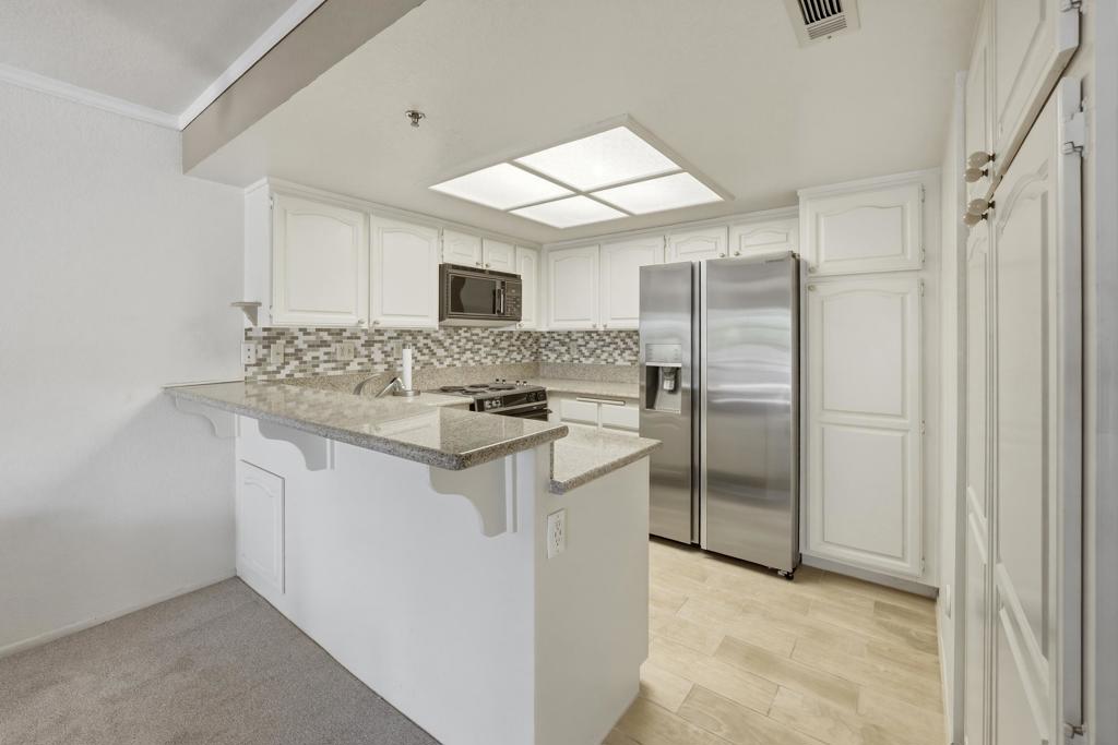 500 E Amado Road 511 Property Photo 16