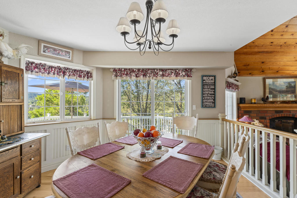 692 Zurich Drive Property Photo 13
