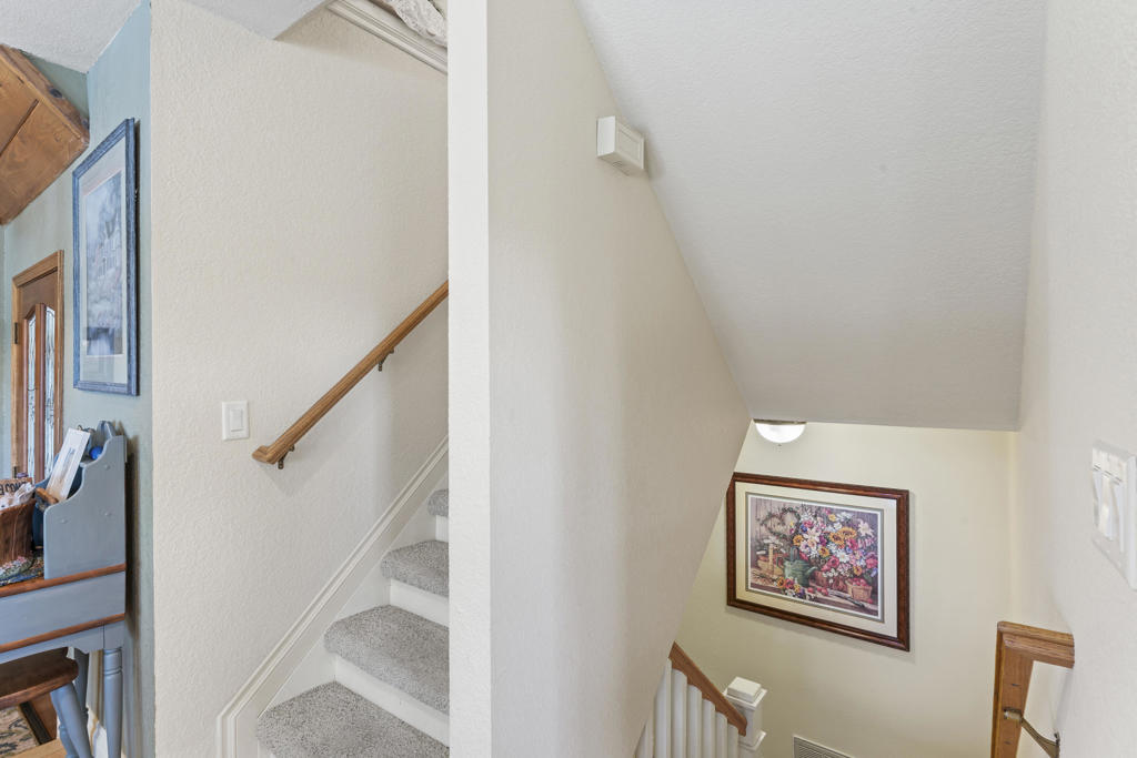 692 Zurich Drive Property Photo 31