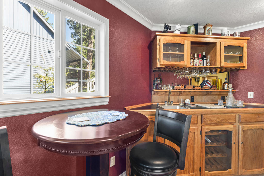 692 Zurich Drive Property Photo 34