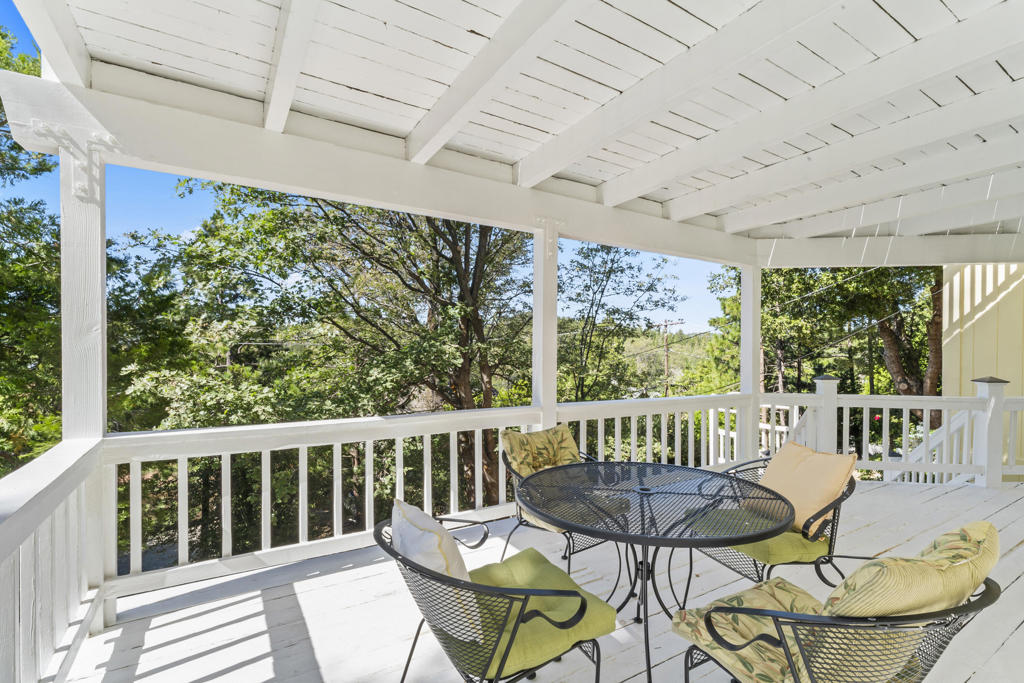 692 Zurich Drive Property Photo 40