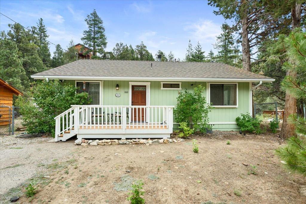 1160 Wendy Avenue Property Photo 1