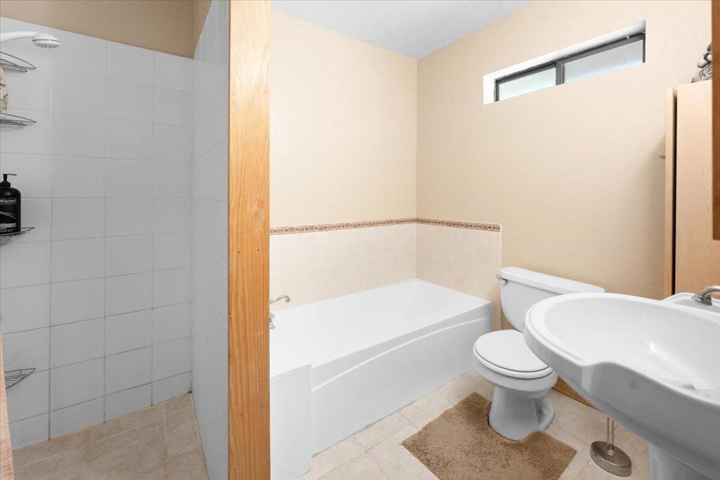 1160 Wendy Avenue Property Photo 16
