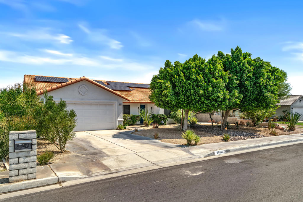 69812 Willow Lane Property Photo 1