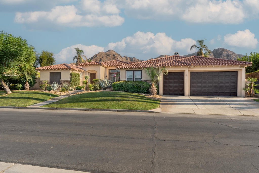 77363 Sky Mesa Lane Property Photo 1